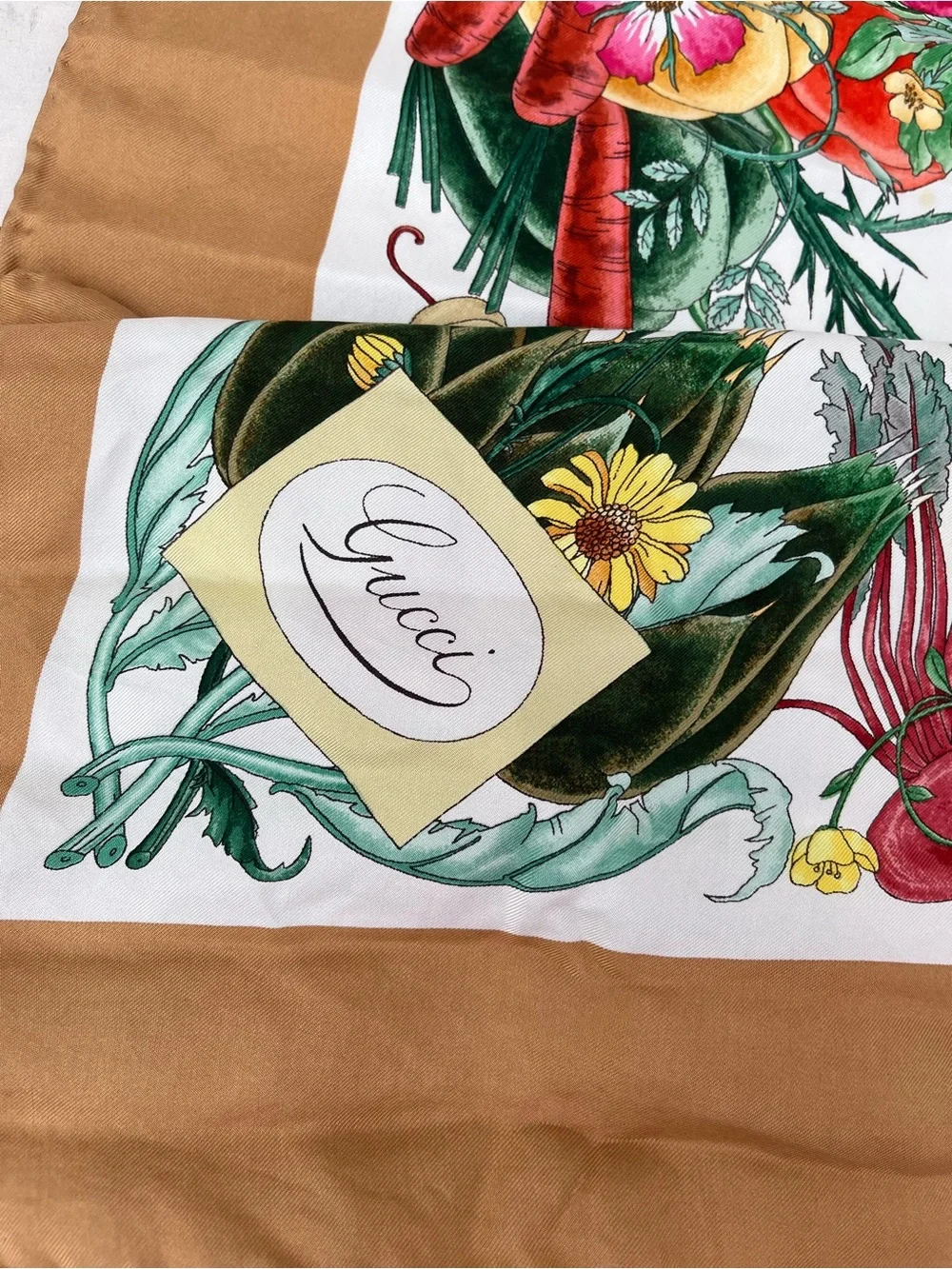 Gucci Silk Botanical Scarf in White and Brown